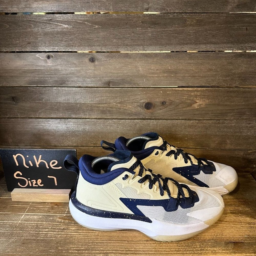 Womens / Kids Nike Air Jordan Zion 1 Pelicans Basketball Shoes Size 8.5 / 7 Y